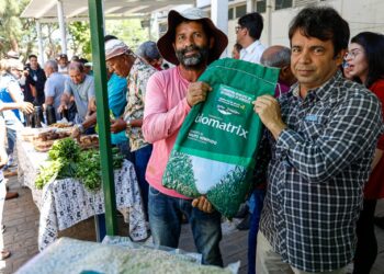 Prefeitura de Caruaru lança Programa Municipal de Distribuição de Sementes para agricultores da Zona Rural
