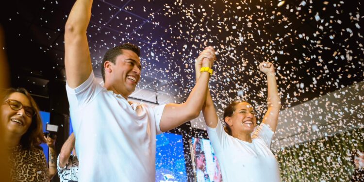 Em ato do PSDB com mais de 2 mil pessoas, Raquel confirma que Rodrigo Pinheiro está pronto para cuidar do futuro de Caruaru