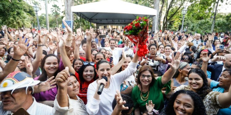 Mães de Pernambuco: governadora Raquel Lyra lança programa que vai dar auxílio mensal de R$ 300 a 100 mil mulheres em situação de vulnerabilidade social