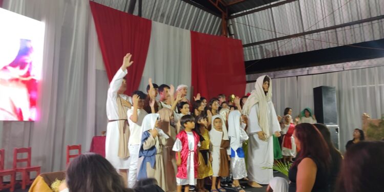 Estudantes do Exato Prime participam de encenação tendo como tema “A Páscoa”