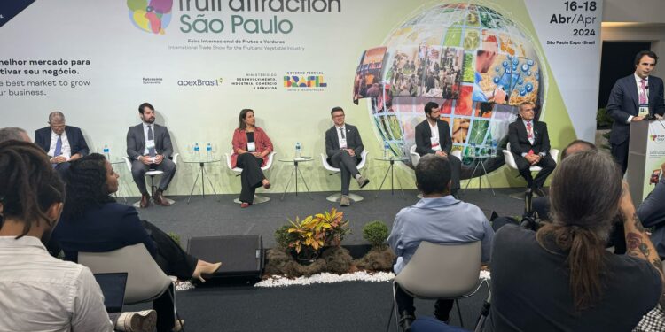 Governadora Raquel Lyra destaca capacidade de exportação de Pernambuco durante feira internacional de frutas e hortaliças em São Paulo