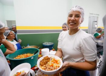 Governo Raquel Lyra alcança 4,5 milhões de refeições distribuídas com ampliação da rede de cozinhas comunitárias