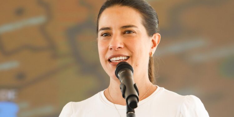 Governadora Raquel Lyra comemora início da licitação do projeto para implantar Ramal da Transnordestina em Pernambuco