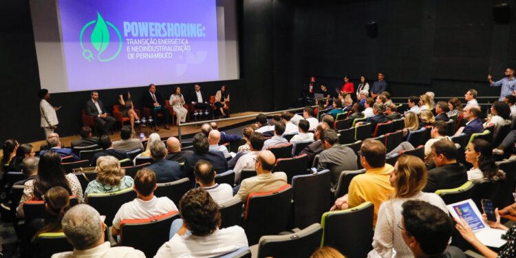 Governadora Raquel Lyra destaca potencial de desenvolvimento sustentável de Pernambuco durante fórum sobre transição energética