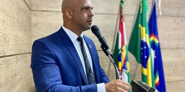 Anderson Correia segue em busca da ampliação dos leitos de UTI pediátrica no ICIA