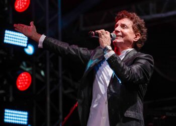 Sucessos de Gilliard e homenagem de Riáh a Gal Costa marcam encerramento do “Caruaru – A Paixão Começa Aqui”, já consolidado como um dos principais eventos da Semana Santa em Pernambuco
