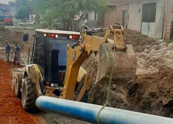 Compesa conclui obra para melhoria do abastecimento de água em 15 bairros de Caruaru