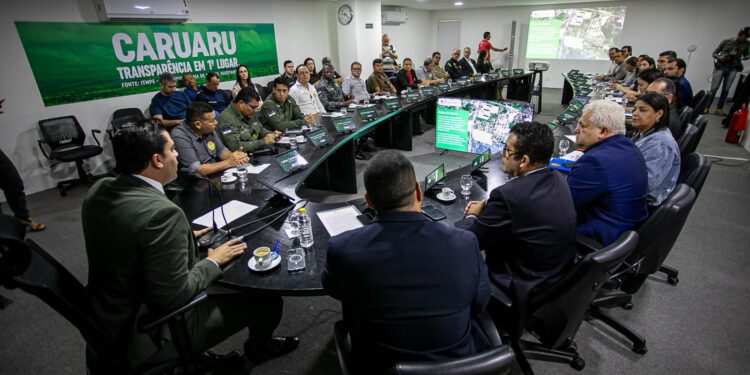 Prefeitura de Caruaru promove reunião do Comitê Juntos pela Segurança 2.0 anunciando novidades para as forças de segurança