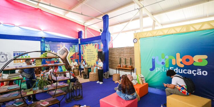 Governo de Pernambuco leva o Circuito Literário de Pernambuco ao Sertão