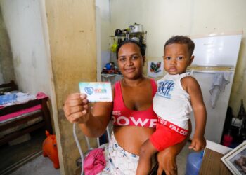 Mães de Pernambuco inicia pagamento nesta segunda (13) atendendo mais de 72 mil mulheres com R$ 300 mensais