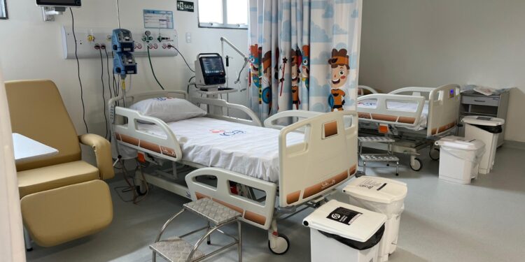 Governo do Estado abre 10 leitos de UTI pediátrica no ICIA, em Caruaru