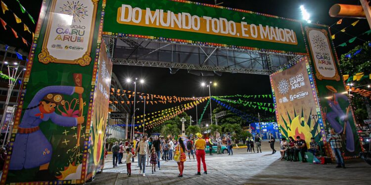 Muita música, cultura e animação marcam o primeiro final de semana do São João de Caruaru na Estação Ferroviária