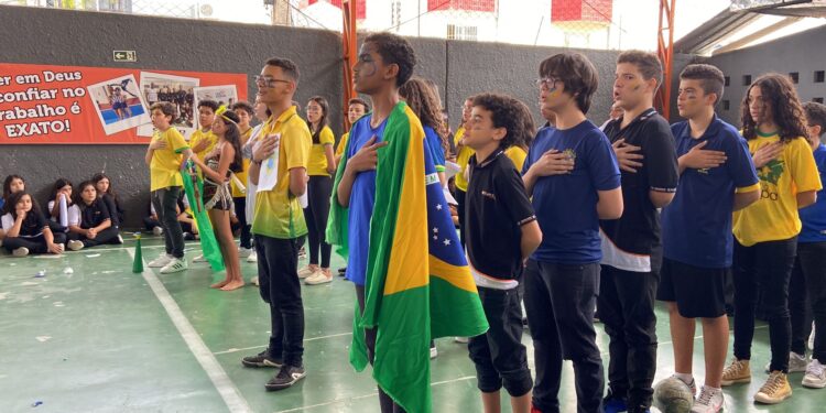 “O Hino Nacional e suas principais características” foi tema de projeto realizado pelo Exato Prime