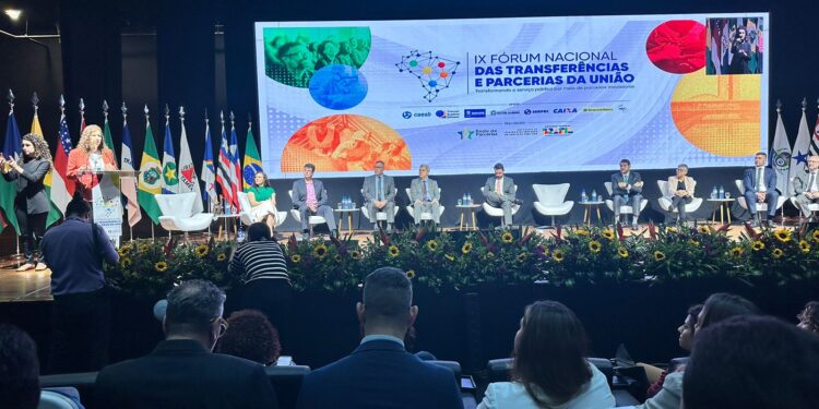 Prefeitura de Caruaru participa do IX Fórum Nacional das Transferências e Parcerias da União, em Brasília