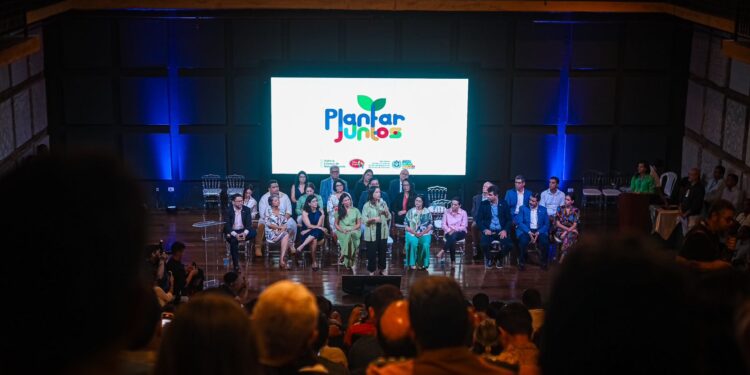 Governo do Estado lança ação para plantar 4 milhões de árvores em Pernambuco e anuncia edital para criação de instituto de fomento à pesquisa científica