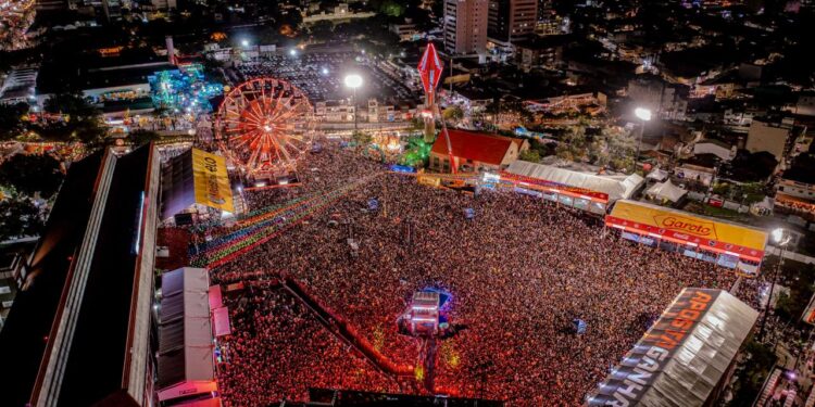 Sabadão com mais de 150 mil pessoas circulantes pelo Pátio de Eventos Luiz Lua Gonzaga