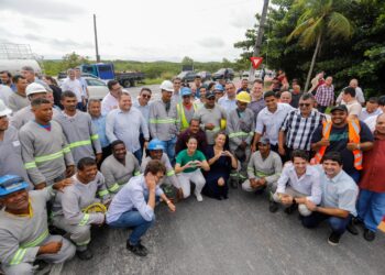 Governadora Raquel Lyra entrega requalificação da PE-009 e APE-009, em Sirinhaém, e anuncia restauração da PE-073, em Rio Formoso