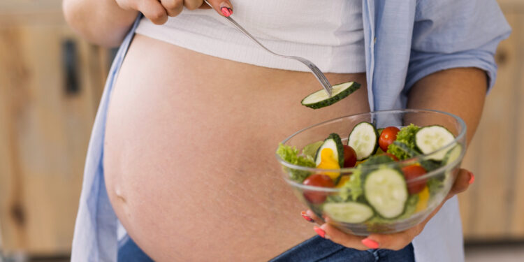 Nutricionista dá orientações para uma gravidez saudável