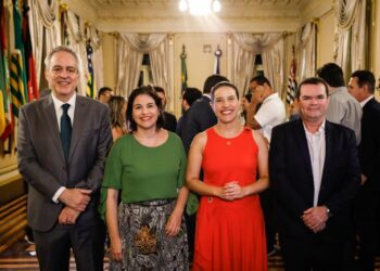 Empossados os novos secretários estaduais de Educação e Esportes, Alexandre Schneider, e de Turismo e Lazer, Paulo Nery