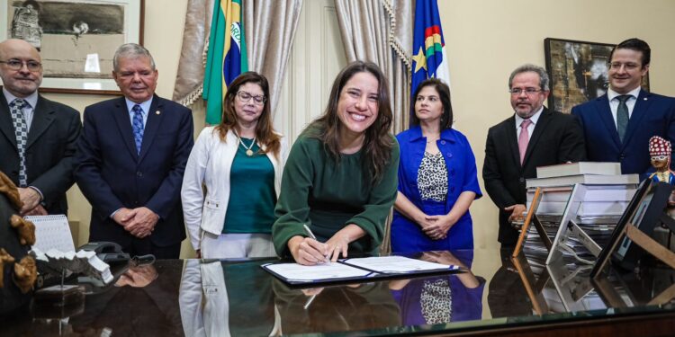 Governo do Estado firma acordo com Tribunal de Justiça de Pernambuco para agilizar conclusão de 40 mil processos fiscais de até R$ 10 mil