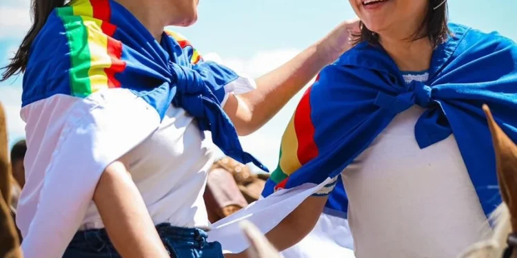 Em Serrita, no Sertão, governadora Raquel Lyra participa da 54° Missa do Vaqueiro