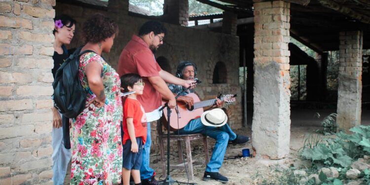 Videoclipe reúne 31 artistas de Bezerros em música que homenageia a cidade