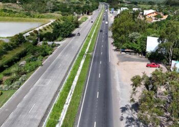 Governo Raquel Lyra alcança a marca de 800 quilômetros de estradas recuperadas com investimento de R$ 1,5 bilhão