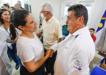 No Sertão do Moxotó, governadora Raquel Lyra inaugura UTI Geral do Hospital Regional Ruy de Barros Correia