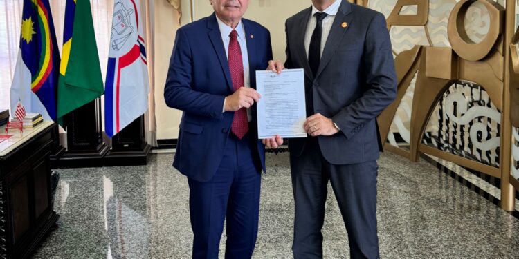 Presidente da OAB Caruaru, Fernando Júnior, leva ao TJPE pleitos da advocacia das 16 cidades da Subseção