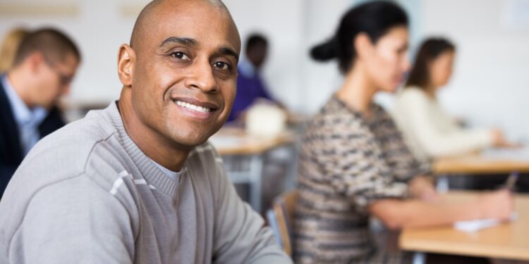 Bora Empreender oferece mais de mil vagas em capacitações gratuitas sobre gestão em agosto