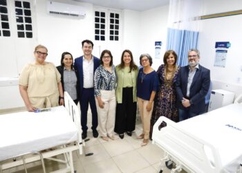 Governadora Raquel Lyra entrega leitos e novo mamógrafo ao Hospital Universitário Oswaldo Cruz