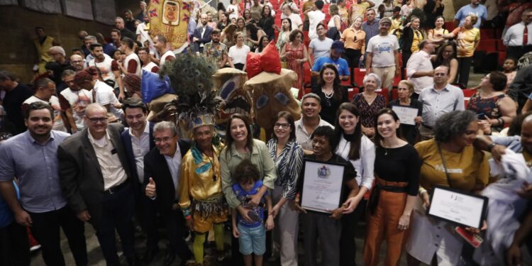 Governadora Raquel Lyra entrega diplomas aos dez novos Patrimônios Vivos de Pernambuco