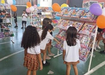 Exato Prime promove Feira de Livros