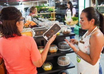 Direto da Roça Collab comemora Dia do Cliente com degustação de produtos