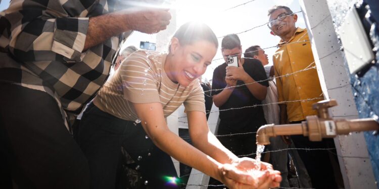 Com um investimento de R$ 300 milhões, Governo de Pernambuco vai instalar 43 estações compactas de tratamento de água no Estado