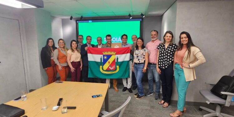 Caruaru compartilha modelo de gestão e sucesso do São João 2024 em evento nacional em Goiás