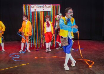 Projeto “Escola vai ao Teatro” lota apresentações do Festival de Esquetes e Teatro Infantil em Caruaru
