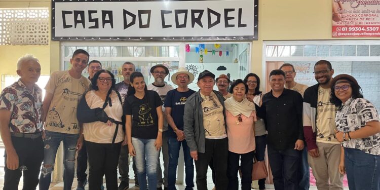 Academia de Cordel de Caruaru se reúne em Taquaritinga do Norte