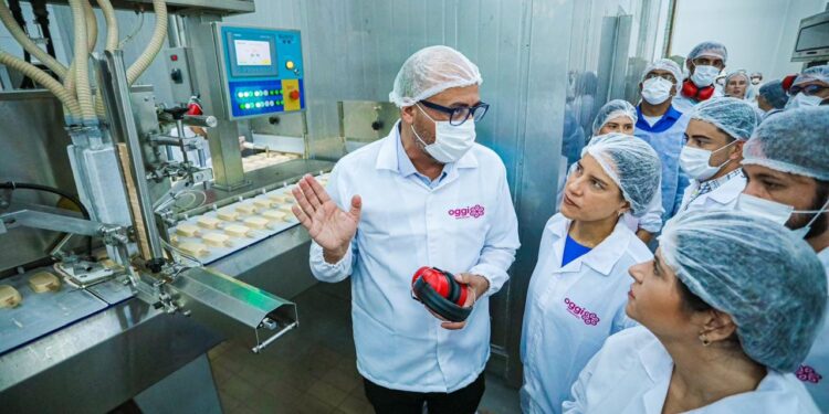 Governadora Raquel Lyra prestigia inauguração de nova fábrica em Pernambuco, que deve gerar mais de 300 empregos
