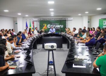 Prefeito Rodrigo Pinheiro reúne primeiro escalão do secretariado e prioriza fechamento de contas do atual mandato
