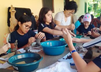 Associação de artesãs do Alto do Mora oferece formação grátis na arte do barro