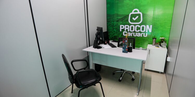 Procon Caruaru orienta consumidores sobre matrículas escolares para 2025