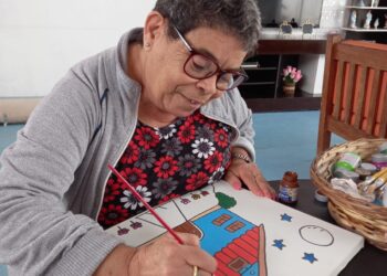 Casa dos Pobres São Francisco de Assis promove a Exposição Mãos que Fazem.