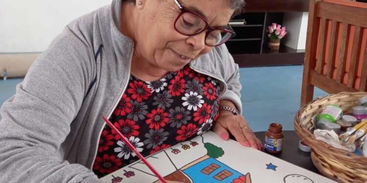 Casa dos Pobres São Francisco de Assis promove a Exposição Mãos que Fazem.