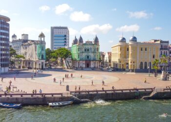 IBGE: Receita dos serviços ligados ao turismo em Pernambuco cresce 10,4% em relação ao mesmo período de 2023