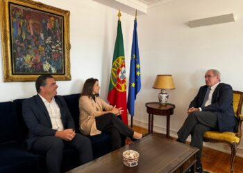 Em Portugal, governadora Raquel Lyra cumpre agenda com o secretário de Estado das Comunidades Portuguesas, José Cesário para fortalecimento da relação bilateral
