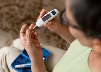 Diabetes afeta 10% dos brasileiros e mulheres têm mais prevalência que homens, diz Ministério da Saúde