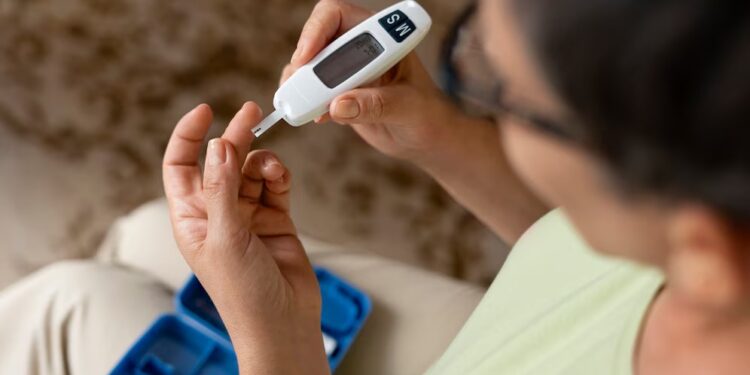 Diabetes afeta 10% dos brasileiros e mulheres têm mais prevalência que homens, diz Ministério da Saúde