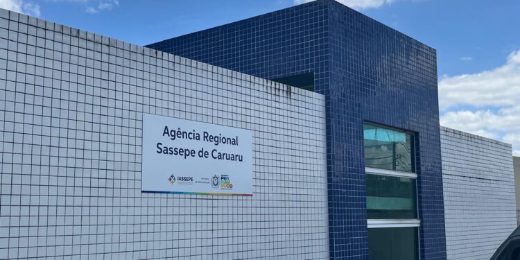 Iassepe entrega Agência de Caruaru reformada e com novas especialidades