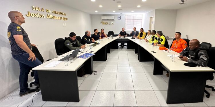 Reunião define detalhes de segurança e de trânsito para a 1ª Corrida do Comércio